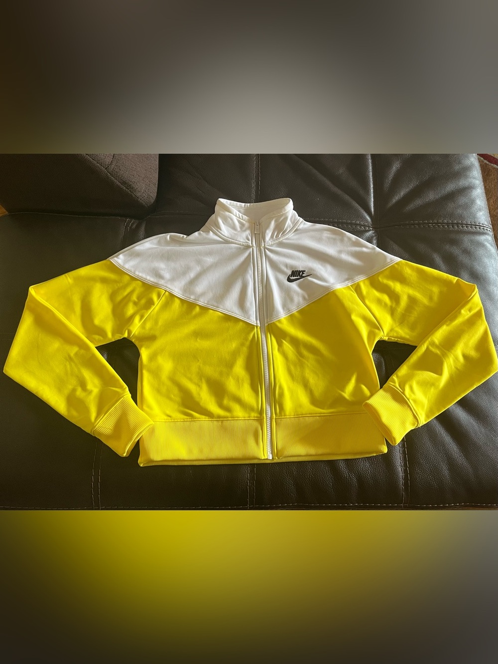 NIKE track jacket woman’s sz S yellow white zip